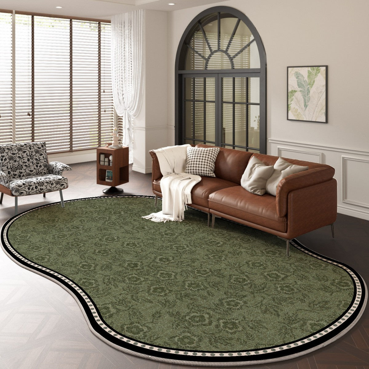 2025 Vintage French Rug – Irregular Shape, Easy-Care Rug