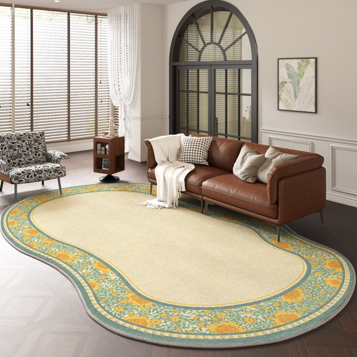 2025 Vintage French Rug – Irregular Shape, Easy-Care Rug