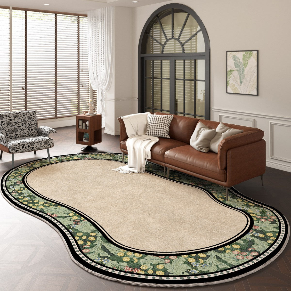 2025 Vintage French Rug – Irregular Shape, Easy-Care Rug