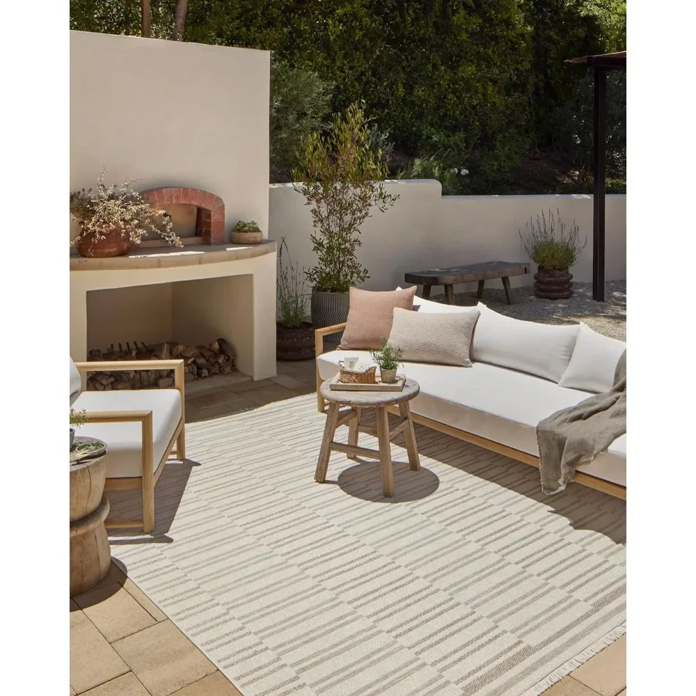 Outdoor Area Rug 5'-1" X 7'-7" ft